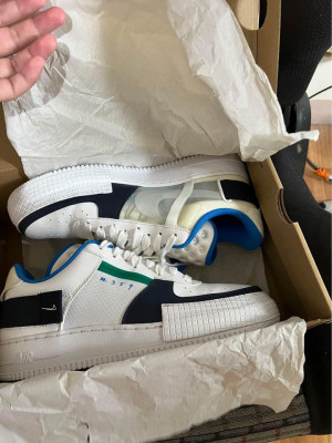 NIKE AIRFORCE 1 TYPE OBSIDIAN (SIZE 11)