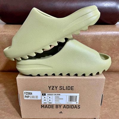 Adidas Yeezy Slides - Resin