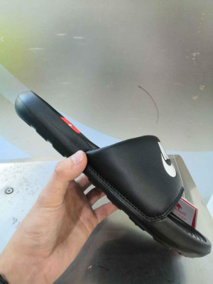 Nike Victori One Slides