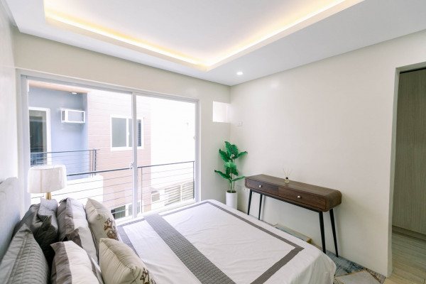 Fabulous Modern Townhouse For Sale in Diliman Quezon City