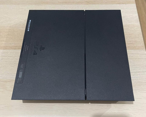PS4 1TB with Controller (CUH 1206B)