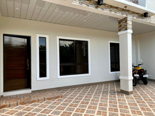 HOUSE AND LOT FOR SALE!!!