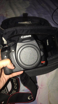 DSLR Canon EOS Rebel T1i