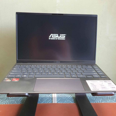 ASUS 14" ZenBook 14