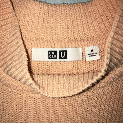 UNIQLO VEST with tag