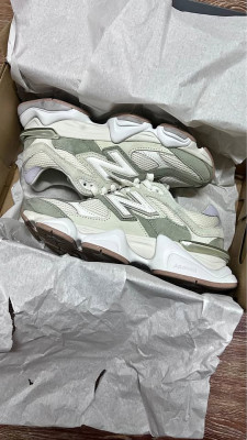 New Balance 9060 US 5 mens