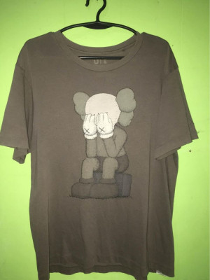 Kaws x Uniqlo Shirt