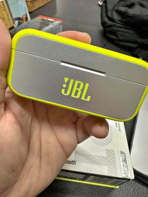 Authentic JBL airbuds!