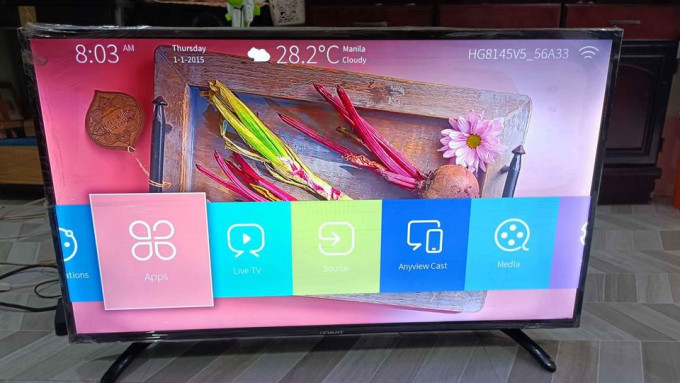 40 inch Devant smart tv for sale