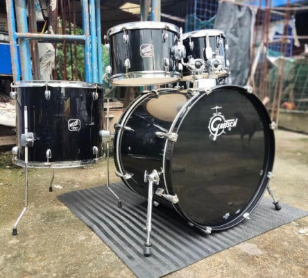 Gretsch Renegade 5pcs Drum Shell only no hardware and cymbals For Sale 15k!