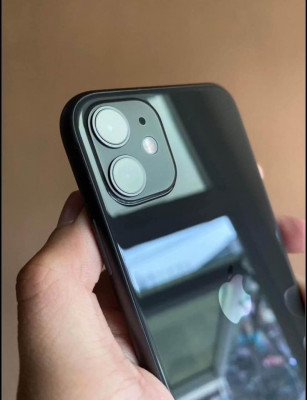 iphone 11 globe lock 128gig