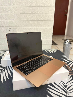 Macbook Air M1 2020 13inch 256gb rosegold complete good as new