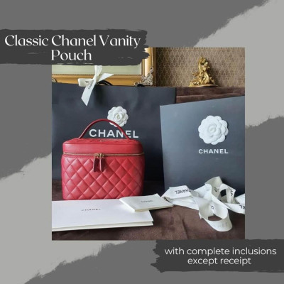 Chanel Classic Caviar Vanity Pouch