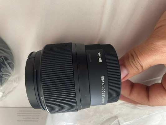 For Sale SIGMA 56mm F1.4