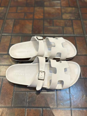 Steve madden white sandals