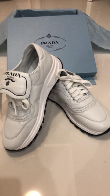 PRADA WHITE LEATHER SNICKERS
