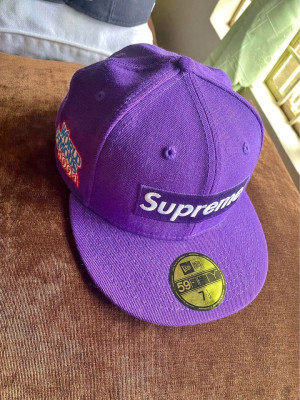 Supreme world famous New era fitted hat