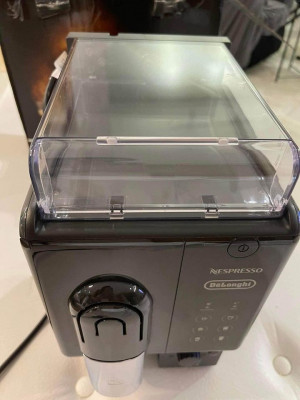 Delonghi Nespresso Latissima touch machine