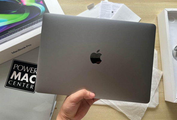 2021 Macbook Pro M1 256GB. UNDER OFFICIAL APPLE WARRANTY