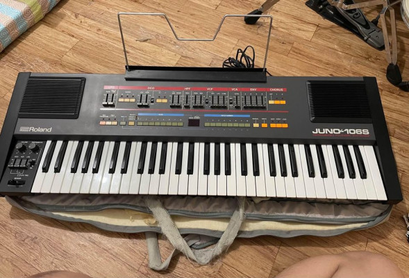 Vintage Roland Juno 106s