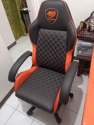 Cougar fusion orange gaming chair