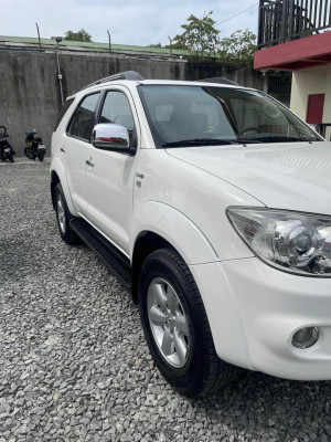 2009 Toyota fortuner