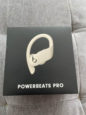 Powerbeats pro White apple airpods