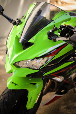 2021 Kawasaki zx25r