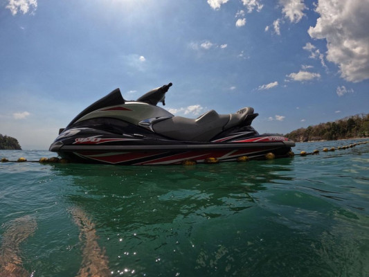 Yamaha Waverunner Jetski