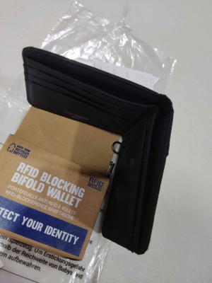 Pacsafe RFID Blocking Bifold Wallet