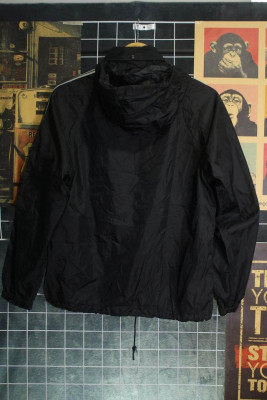Uniqlo Windbreaker Packable Hood