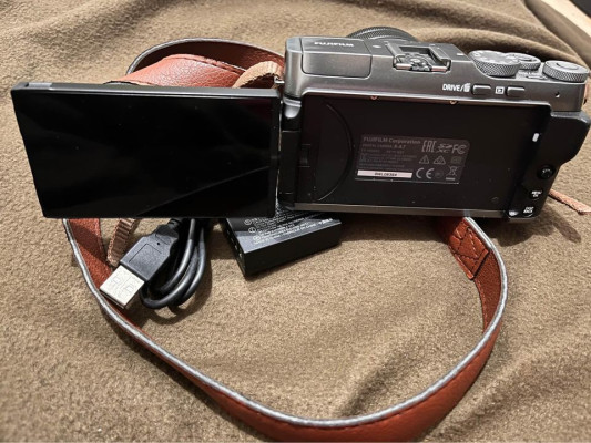 Fujifilm X-A7 24.2MP Mirrorless 4K