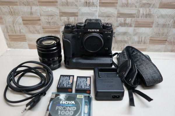 Fujifilm XT2 with Fuji Battery Grip and Lens (3k SC Only)