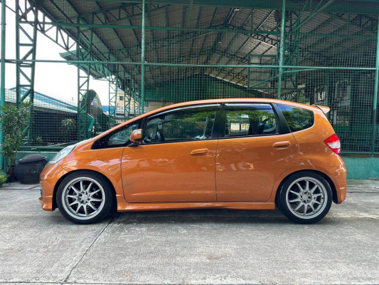 2012 Honda jazz