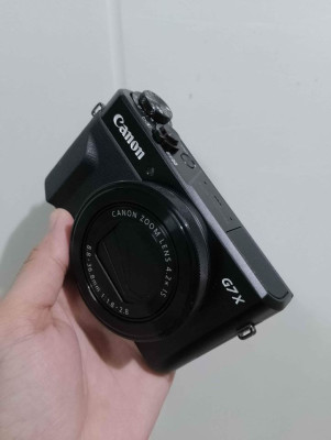 Canon G7X Mark II