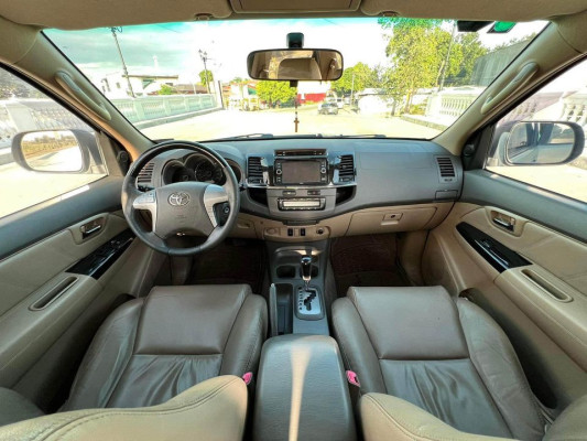 2013 Toyota Fortuner G 4x2 Automatic Gas