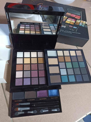 Gorgeous by Max and More Make up Kit