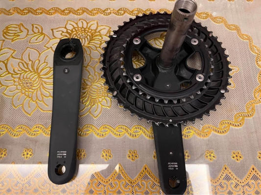 Shimano 105 R7000 crankset