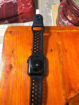 Apple watch SE series 5