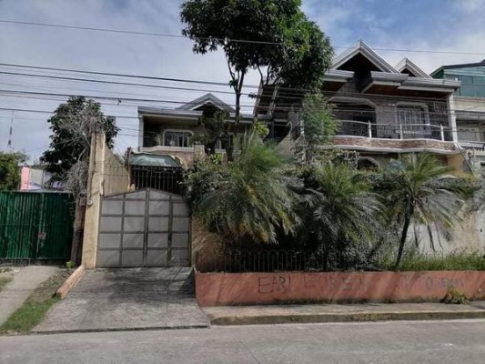 House and Lot - Quezon City