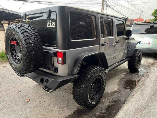 2017 Jeep wrangler 4x4 super loaded