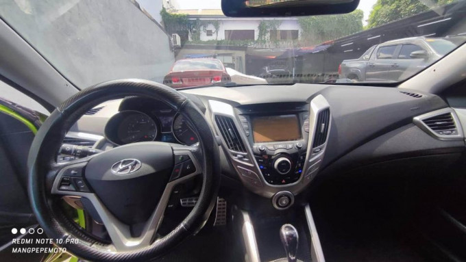 2012 Hyundai veloster