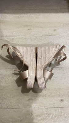 SHEIN BEIGE WEDGES