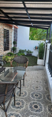 BUNGALOW HOUSE 4 SALE