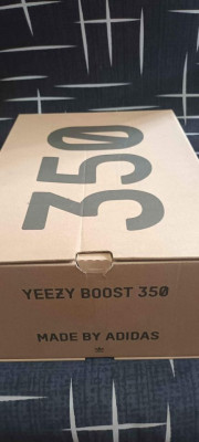 Adidas Yeezy 350 V2 "Zebra" 2020