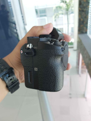 Sony A7ii Body (17k SC Only) (Super Mint Condition)