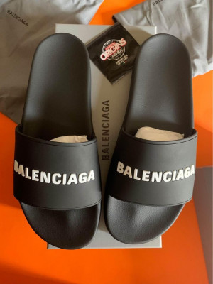 Balenciaga Pool slides black