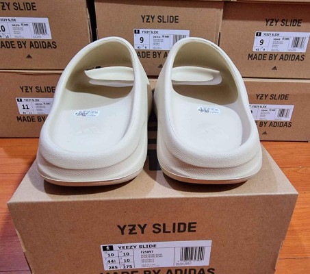 Bone V2 - Yeezy UA LW Version Slide Onhand