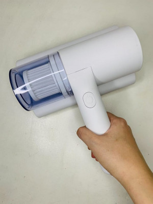 Handheld Dust Mite Cleaner w/ UV Light