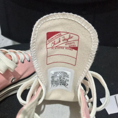 PINK CONVERSE